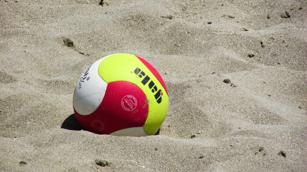 Nu kan klädreglerna i beachhandboll ändras,